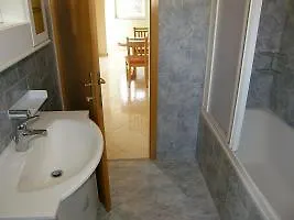 Pintar One Bedroom Hotel