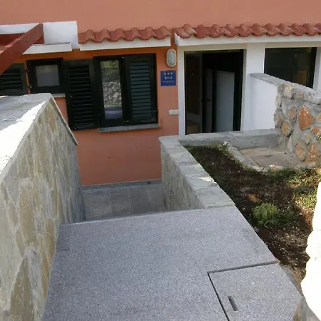 Hotel Pintar One Bedroom Baska (Krk)